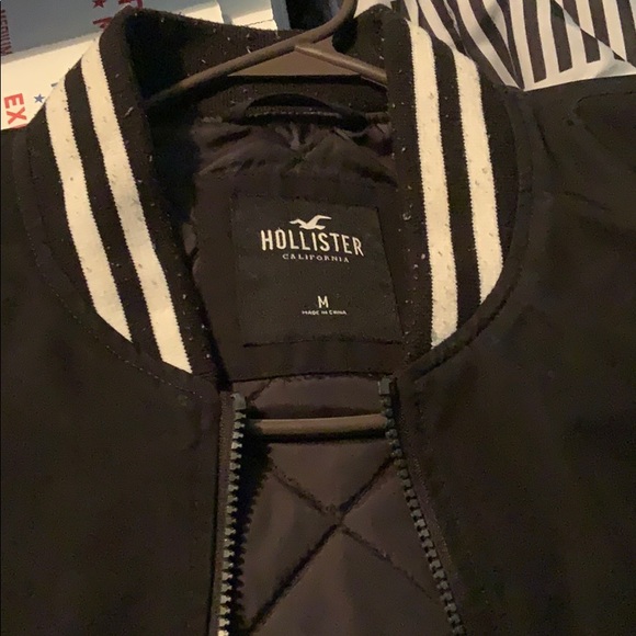 Hollister Black and White Bomber Jacket - Picture 1 of 4
